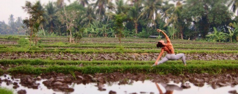 Hannah-Jensen-best-yoga-Ubud