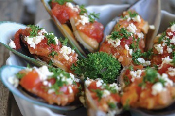 Baked Mussels with Feta Cheese